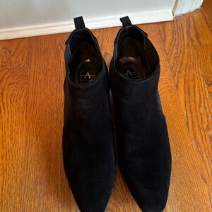 Aquatalia suede booties
